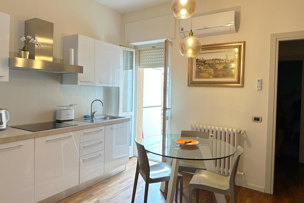 La Casa Di Paola E Betti Apartamento Alba  Exterior foto
