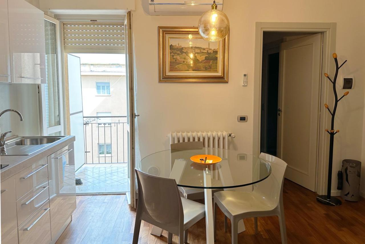 La Casa Di Paola E Betti Apartamento Alba  Exterior foto